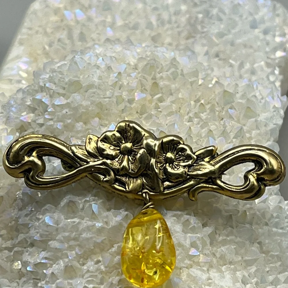 Elegant Gold Tone Floral Brooch with Amber Drop Antique Jewelry Statement Piece